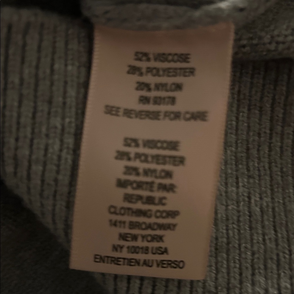NWOT PHILOSOPHY Women’s Light Gray Sweater, Long sleeve, Textured w/Waistband - Picture 8 of 13
